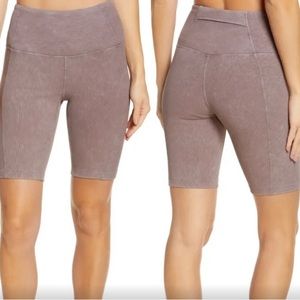 Zella ribbed bike shorts sz L